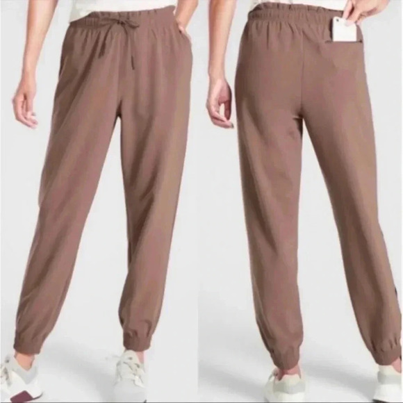 Athleta Pants - Athleta Metropolis Joggers Tan Piped Sides Drawstring